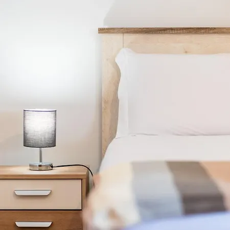 בית הארחה Guestready - Alluring Island Retreat סנטה קרוז